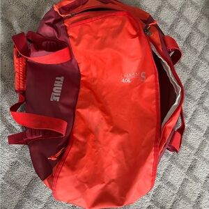 Thule Chasm 40L Duffel Bag - Red and Orange